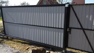 Купить сваи для ворот в Минусинск. Заказать ворота на сваях под ключ от 21593 руб